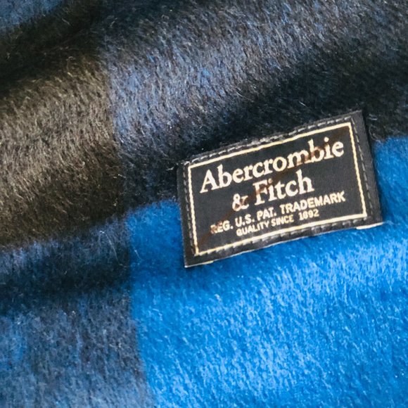 ABERCROMBIE & FITCH Scarf with 2 1/4" Fringe NWT - Picture 4 of 4